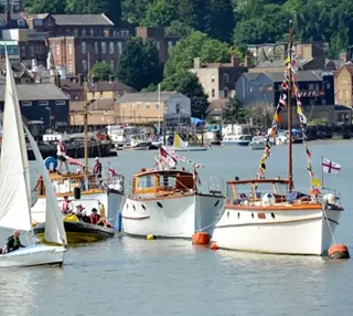 medway river cruise tours